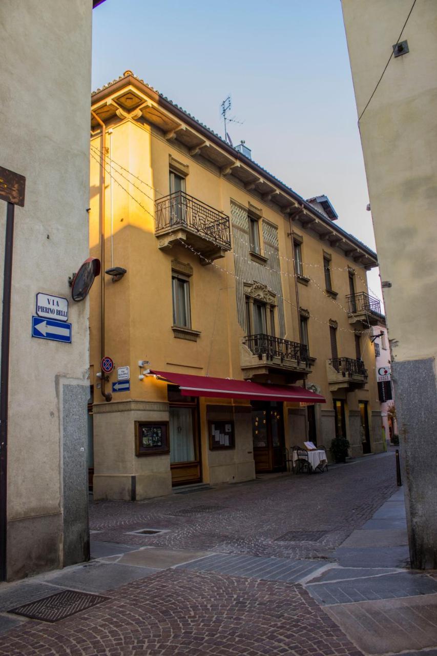 Palazzo Belli Acomodação com café da manhã Alba  Exterior foto